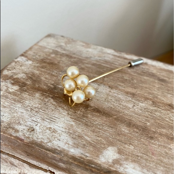 Vintage Pearl & Gold Hat Stick Pin - Picture 1 of 6